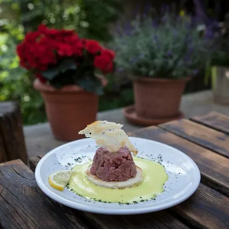 Visaisa Taverna & Foresteria אורחן *